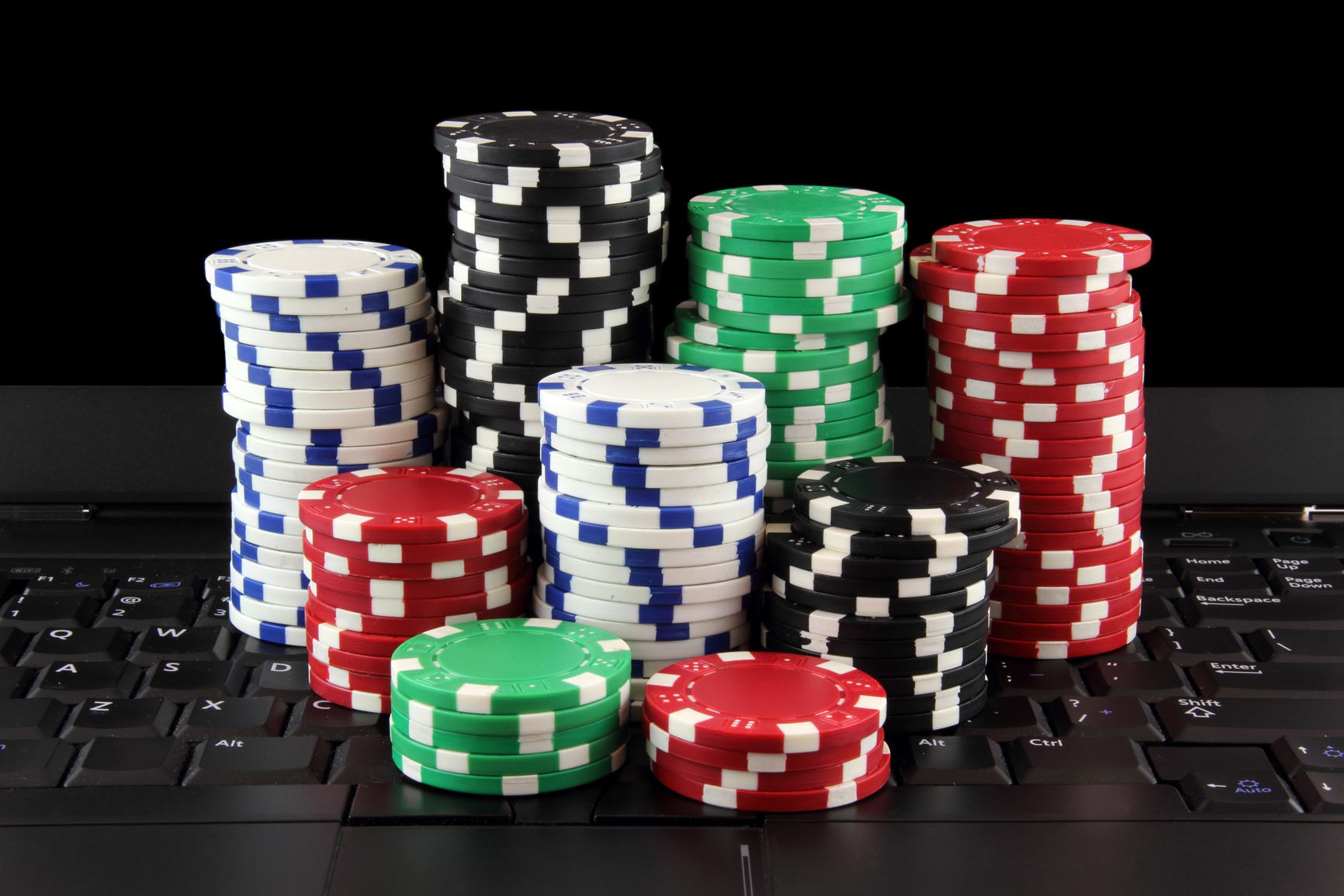 Online Poker – How to Choose the Right Site